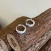 Aretes de estilo indiferente estilo coreano forma de ola plateada esmerilada para mujer nicho estilo Ins versátiles personalizados accesorios de pendientes de círculo liso