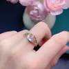 Venta al por mayor de fábrica explosiones anillo de piedra lunar azul natural plata S925 incrustado piedra principal 4*5 vendiendo Europa y Estados Unidos una generación