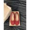 Zapatos Planos Bajos Zapatos de Hada Nuevo Estilo Primavera y Otoño 2026 Zapatos de Boda Rojos Mocasines Versátiles con Lazo de Terciopelo