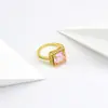 Anillo Cruzado Multicolor de Circonita para Mujer Lujo Accesible Europeo y Americano Anillo de Diamante Cuadrado Anillo de Compromiso Joyería de Mano Venta al por Mayor