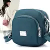 Bolso bandolera nuevo 2023 para mujeres de mediana edad bolso de mano bolso de mujer bolso simple de tela de nailon en stock al por mayor