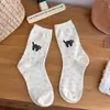 Meias Brancas para Mulheres, Estilo Fino de Verão, Design Fofo de Gato Cartoon, Meias de Cano Médio 100% Algodão, Fio de Bolinhas, Meias Slouch Versáteis