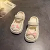 Zuecos de Suela Gruesa con Sensación de Pisar Caca para Mujer, Nuevas Sandalias de Moda Verano 2026 con Lazo y Zapatillas de Media Punta Cerradas