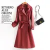 Trench coat de couro preto transfronteiriço para mulheres, estilo longo 26, casaco moderno, jaqueta de couro estilo britânico, jaqueta de motociclista, casaco com acinturamento, plus size