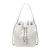 Bolsa Saco Fashionável Estilo Chanel para Mulheres, Versão Coreana, Bolsa Transversal Simples e Versátil, Bolsa Feminina Tendência de Nicho para o Verão 2025