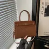 Bolso de mano para mujer, nueva colección otoño 2026, moderno y a la moda, elegante y atractivo, bolso de hombro, bolso cruzado, bolso cuadrado pequeño