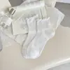 Meias Brancas para Mulheres, Estilo Fino de Primavera e Verão, Meias Curtas com Padrão Vazado Estilo Japonês, Meias Curtas Doces com Renda, Meias Sem Costura de Seda de Amora