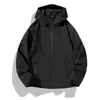 Cortavientos exterior para mujer en pareja, impermeable y a prueba de viento, chaqueta fina con capucha para primavera y otoño, adecuada para viajes al aire libre, senderismo y montañismo