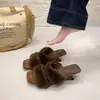Pantuflas peludas, estilo slip-on, pantuflas nuevas de algodón para usar en exteriores, zapatos peludos de moda, tacones altos retro para mujer, zapatos versátiles, 26, colección otoño/invierno