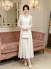 Vestido de Encaje Redondo con Perlas Estilo Francés para Mujer, Nuevo de Manga Larga con Cintura Ajustada Elegante Adelgazante Estilo Suave con Falda Larga de Dobladillo Amplio