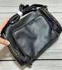 Bolsa Transversal Masculina de Couro Genuíno, Bolsa de Ombro Casual Portátil Versátil, Bolsa para Comutador com Múltiplos Bolsos para iPad, Transfronteiriça