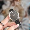 Reloj de mujer con diseño versátil, estilo nicho, ligero, de lujo, para negocios, para uso diario, con correa británica, elegante, sencillo, para estudiantes, reloj ovalado.
