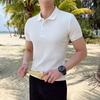 Camiseta polo masculina de manga curta, respirável, de malha listrada, com lapela, de cor sólida, confortável, para o verão de 2025