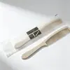 Set de Artículos de Aseo para Hotel, Cepillo de Dientes Desechable, Peine, Gorro de Ducha, Kit de Cuidado, Personalizable, Materiales Ecológicos