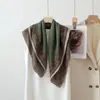 Lenço Quadrado de Veludo e Algodão 70cm Outono e Inverno, Lenço de Lã de Seda Dupla Face Mesma Cor para Mulheres, Proteção de Pescoço de Seda de Alta Qualidade 85cm Novo Outono e Inverno