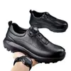 Sapatos de Couro de Verão para Homens, Novo Design Vazado, Leves, Respiráveis, Ideais para Viagem, Sapatos para Caminhada com Fivela Rotativa, Casuais e Modernos