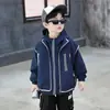 Conjunto de Outono para Meninos 2025 Novo Conjunto de Duas Peças com Colete e Jaqueta de Outono Infantil Roupa Coreana Elegante para Meninos