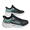 Venta al por mayor transfronteriza de zapatos de hombre de talla grande, Zapatos deportivos nuevos de primavera y verano, Zapatos casuales transpirables de punto volador para estudiantes, Zapatos para correr