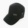 Nueva gorra de béisbol de cuero para otoño e invierno, cortavientos, engrosada, protección para los oídos, sombrero de algodón para hombre, impermeable, sombrero de papá, sombrero de abuelo, sombrero para mediana edad y ancianos