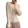 Miyake Tops Elegantes para Mujer Aspecto Adelgazante Ropa de Primavera y Otoño Nuevo Diseño de Cuello en V Tejido de Punto de Nicho Camiseta Camiseta Interior
