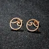 Pendientes de Acero Inoxidable Calados Transfronterizos Nuevos con Varios Diseños de Gatos, Renos, Abejas, Mariposas y Conejos en Stock