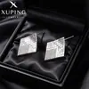 Xuping Joias Liga de Cobre Liga de Cobre Banho de Ouro Branco Brincos Design Versátil Leve Luxo para Mulheres Venda por Atacado