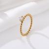 Anillo giratorio de acero de titanio personalizado de moda, anillo de un solo diamante para mujer, anillo de nicho ligero de lujo, moda que combina con todo, sin caídas
