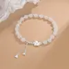 Pulsera Imitación Jade Hetian para Mujer con Delicados Borlones de Flor de Durazno y Pétalos de Gota de Agua, Versátil Pulsera Nueva 2023 de Perlas para el Día de San Valentín