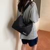 Bolsa de Ombro Casual Simples de Grande Capacidade Nova Versátil da Moda Transversal Bolsas de Ombro Múltiplas Camadas Bolsa Tote Feminina