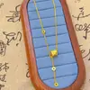 Tienda de oro con diseño de escamas de dragón para coche, collar pequeño para hombre, cadena de clavícula de nicho, joyería chapada en oro de cobre, regalo para novia