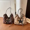 Bolsa Tote Transfronteiriça Estampa de Leopardo Retrô Feminina Grande Capacidade Moda 2026 Bolsa de Ombro para o Dia a Dia Simples Sensação de Luxo Bolsa de Mão