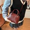 Bolso Pequeño Vintage de Corea del Sur para Mujer 2024 Otoño e Invierno Nuevo Bolso Bowling de Mano de Alta Gama para Viaje Bolso Cruzado