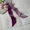 Pañuelo de seda morado con estampado de tiras finas y estrechas, pañuelo de seda pequeño y puntiagudo, cinta para el pelo, cinta para el pelo para mujer, caja de regalo