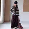 Conjunto de top de rayas y chal para niña, nueva colección otoño 2026, atuendo de principios de otoño, conjunto completo de ropa de otoño para niñas mayores