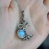Deseo collar de luna de piedra lunar europeo y americano transfronterizo personalidad temperamento retro femenino colgante hueco regalo venta al por mayor