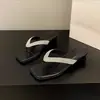 Sandalias elegantes de alta gama 2026 verano elegante tacón de aguja de tacón alto fiesta al aire libre zapatillas de mujer chanclas de moda con pedrería