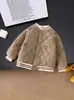 Casaco de inverno para meninos 2024 novo estiloso roupas de inverno infantis desenho animado bordado forrado de fleece espessado outerweaer de algodão