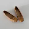 Versão de luxo~Sapatos casuais femininos de couro genuíno com sola macia, confortáveis, sem cadarço, com laço francês e design de focinho de porco