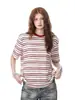 Camiseta Listrada Color Block de Verão Estilo Americano Tendência com Gola Redonda de Manga Curta para Homens e Mulheres com Design Único, Estilo Preguiçoso e Caimento Solto