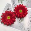 Simulación 8cm tela de seda colorida Margarita crisantemo africano girasol DIY Guirnalda bolsita sesión de fotos cabeza de flor decorativa Al por mayor