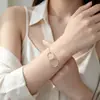 Pulsera Doble Círculo Sencilla Estilo Coreano para Mujer, Tobillera de Diseño de Nicho a la Moda, Personalidad Geométrica, Accesorio Versátil de Alta Gama