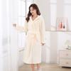 Nueva Bata de Noche de Otoño e Invierno, Ropa de Casa, Bata de Baño, Pijama Absorbente de Terciopelo Coral Rayado Largo Engrosado, Pijama Suelto para Mujer