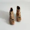 Botas de Media Caña con Suela Gruesa Estilo Europeo y Americano de Diseño de Nicho para Mujer 2026 Verano Aumentadoras de Altura con Múltiples Hebillas Botines de Gamuza Marrones