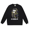 Suministro al por mayor de sudadera con cuello redondo de peso pesado de marca de moda de comercio exterior BAPE cabeza de mono, chaqueta de manga larga de tiburón, 13 sudaderas para hombre