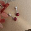 Aretes de cinabrio para mujer, cierre de tornillo, para agujero de oreja, retro, año de vida, aretes de guisantes rojos, accesorios para dormir sin restricciones