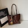 Bolso Retro de Piel Aceitada de Gama Alta para Mujer Otoño e Invierno 2025 Nuevo Bolso de Hombro de Gran Capacidad Bolso Tote de Moda para Viajes