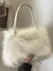 Bolso bandolera nuevo y elegante 2026, bolso de mano de color liso, diseño esponjoso, adecuado para el trabajo y los desplazamientos, bolso de hombro de alta calidad y a la moda