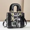 Bolsa de Casamento Bolsa Princesa Diana 2025 Nova Bolsa de Mão Feminina Versátil Bolsa de Noiva Celebridade da Internet Bolsa de Ombro Único Transversal de Alta Qualidade Tendência