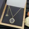 Collar Colgante Circular Hueco con Letra de Dos Tonos Oro y Plata Full Diamond, Estilo Europeo y Americano Inspirado en Chanel, Lujo de Gama Alta Nuevo para Mujer