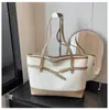 Bolsa Tote de Couro Bicolor Minimalista para Mulheres 2026, Bolsa de Ombro de Grande Capacidade para o Dia a Dia, Bolsa de Mão de Luxo Leve com Decoração de Cinto